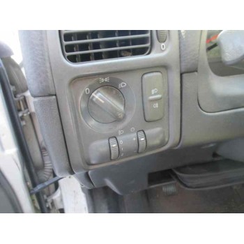 volvo s40 berlina del año 1999