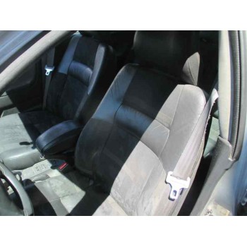 volvo s40 berlina del año 1999