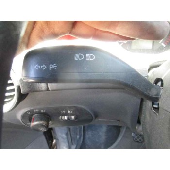 seat ibiza (6l1) del año 2004