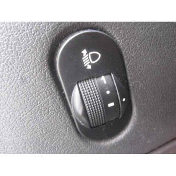 ford fiesta berlina del año 2002