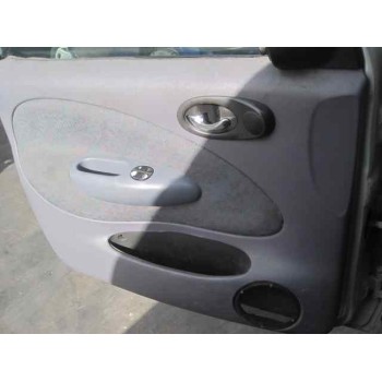 ford fiesta berlina del año 2002