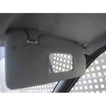 ford fiesta berlina del año 2002