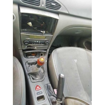 renault laguna ii (bg0) del año 2004