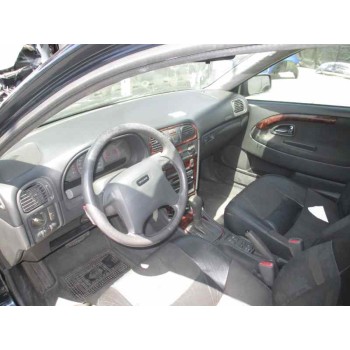 volvo s40 berlina del año 1999