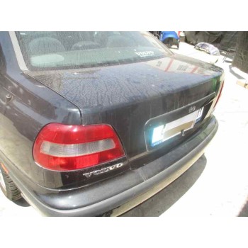 volvo s40 berlina del año 1999
