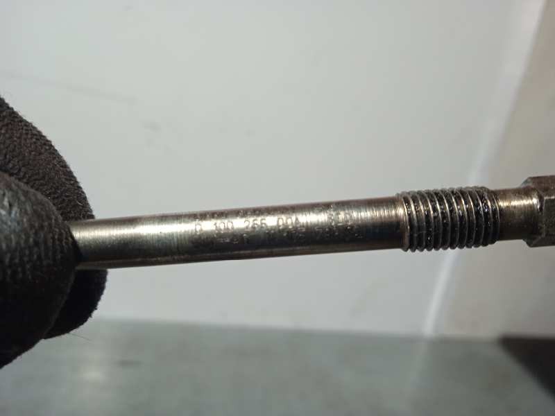 Recambio de calentadores para audi a3 (8p) 2.0 tdi ambiente quattro (dpf) referencia OEM IAM 0100266004  