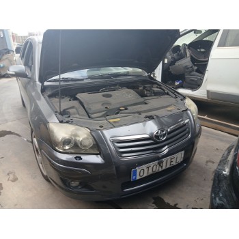 toyota avensis (_t25_) del año 2008