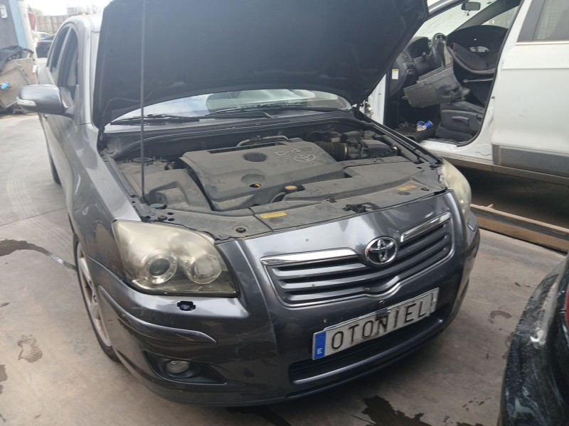 TOYOTA AVENSIS (_T25_)