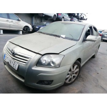 toyota avensis berlina (t25) del año 2006