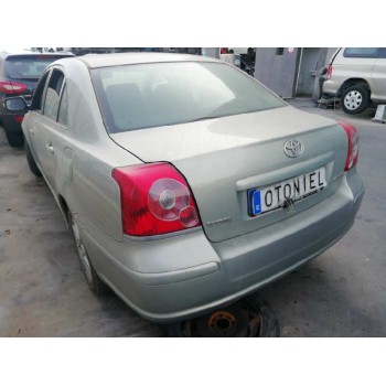 toyota avensis berlina (t25) del año 2006
