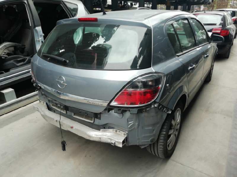 OPEL ASTRA H BERLINA