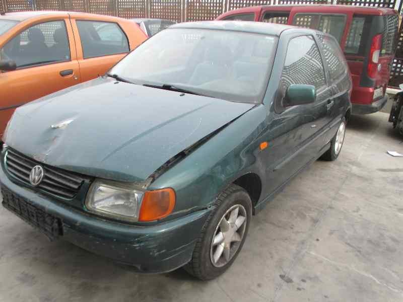 VOLKSWAGEN POLO BERLINA (6N1)