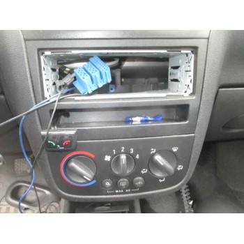 opel corsa c del año 2002