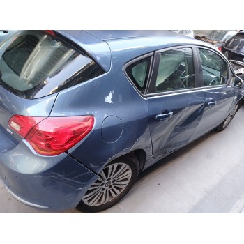 opel astra j (p10) del año 2015