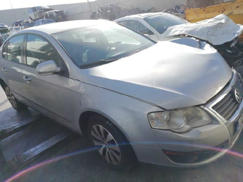 VOLKSWAGEN PASSAT BERLINA (3C2)