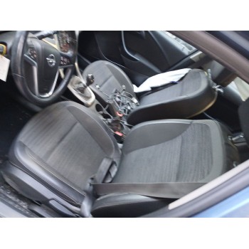 opel astra j (p10) del año 2015