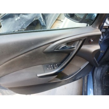 opel astra j (p10) del año 2015