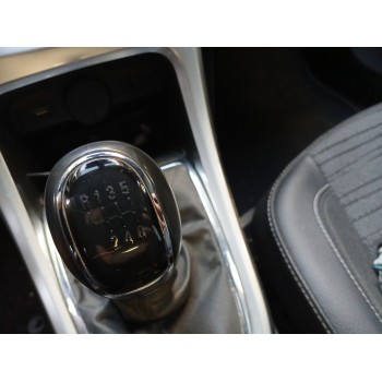 opel astra j (p10) del año 2015