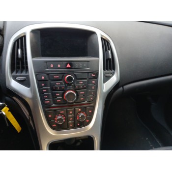 opel astra j (p10) del año 2015