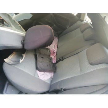 ford focus berlina (cap) del año 2006