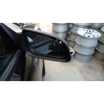 opel astra h berlina del año 2008