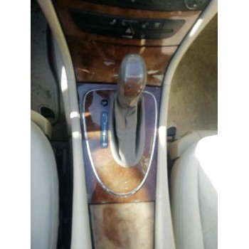 mercedes-benz clase e (w211) berlina del año 2005