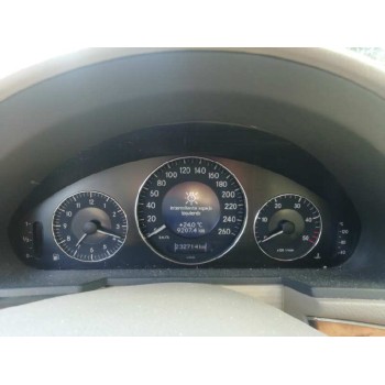 mercedes-benz clase e (w211) berlina del año 2005