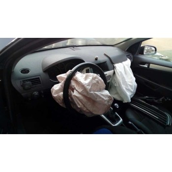 opel astra h berlina del año 2008