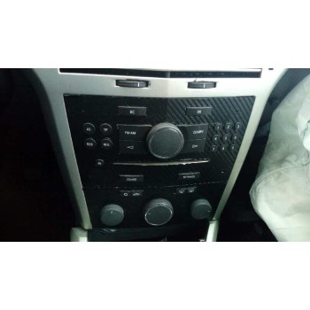 opel astra h berlina del año 2008