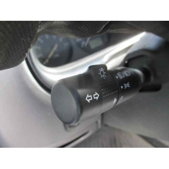 ford fiesta berlina (dx) del año 2000