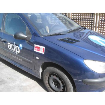 peugeot 206 berlina del año 2002