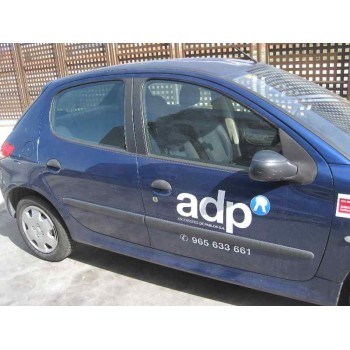 peugeot 206 berlina del año 2002