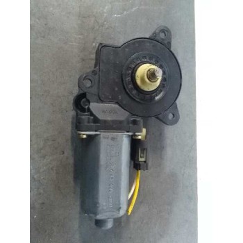 MOTOR ELEVALUNAS DELANTERO IZQUIERDO 0130821939 5P 