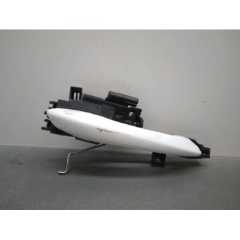 MANETA EXTERIOR DELANTERA DERECHA CON SOPORTE 