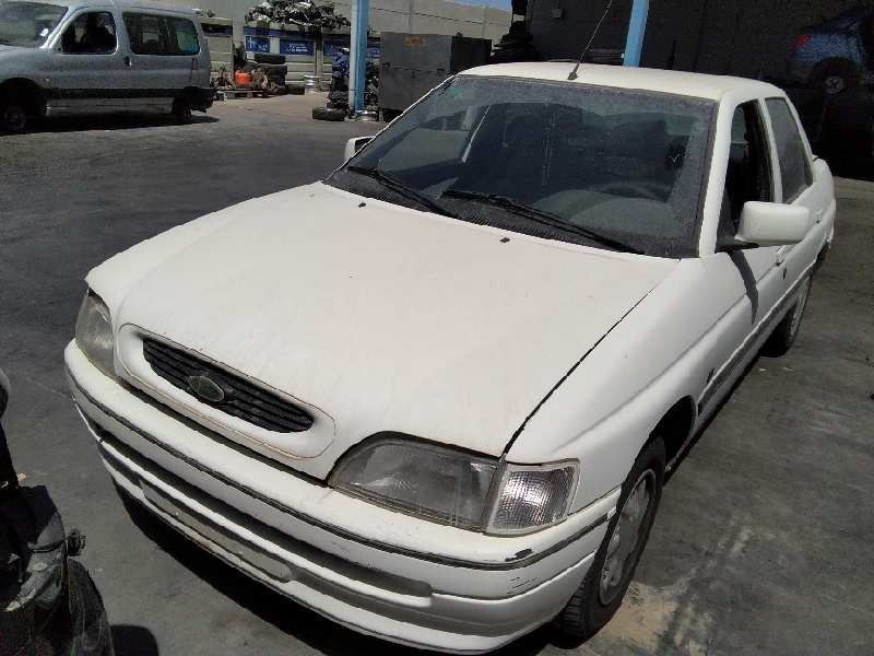 FORD ESCORT BERLINA/TURNIER