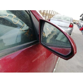 nissan primera berlina (p12) del año 2002