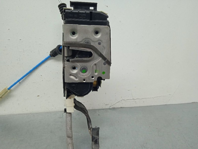Recambio de cerradura puerta delantera derecha para mercedes-benz clase b (w246) b 180 cdi be (246.200) referencia OEM IAM A1667