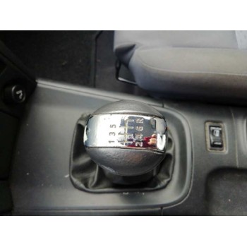 nissan primera berlina (p12) del año 2002