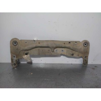 Recambio de travesaño inferior para renault kangoo dynamique referencia OEM IAM 8200880148  