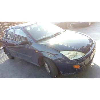 ford focus berlina (cak) del año 2000