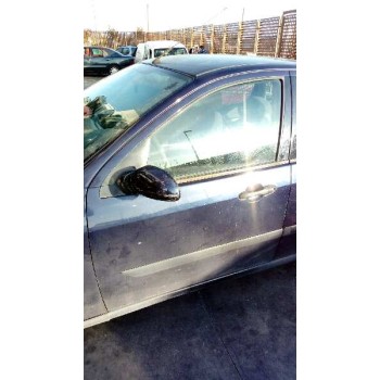 ford focus berlina (cak) del año 2000