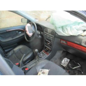 volvo s40 berlina del año 1997