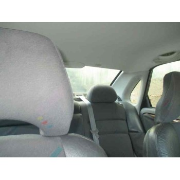 volvo s40 berlina del año 1997