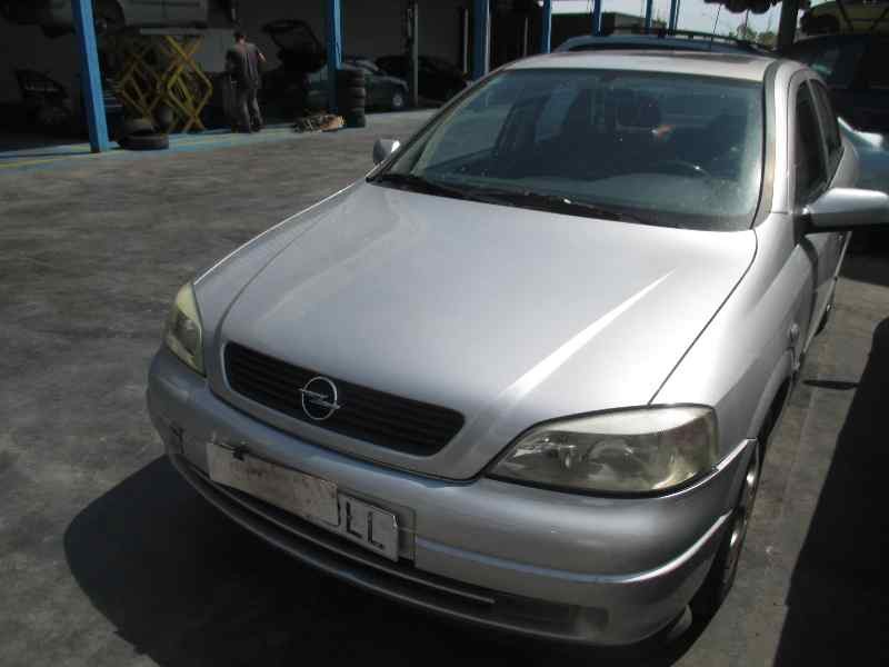 opel astra g berlina del año 2001