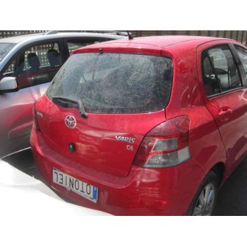 toyota yaris del año 2011