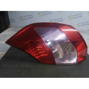 Recambio de piloto trasero derecho para renault scenic ii confort authentique referencia OEM IAM 8200127702  