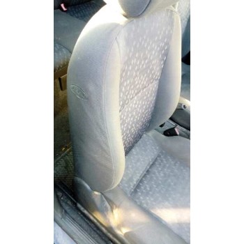 ford focus berlina (cak) del año 2000