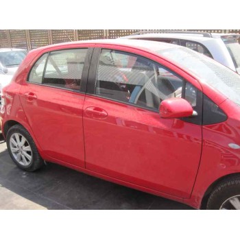 toyota yaris del año 2011