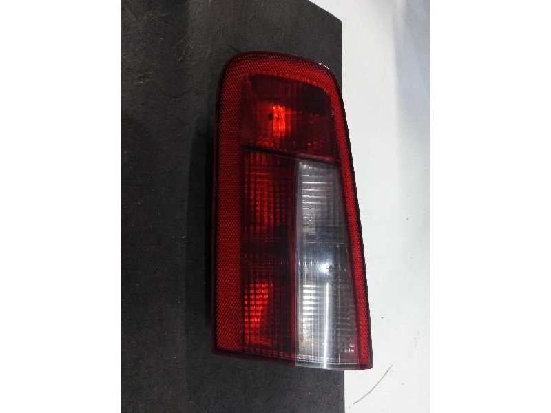 Recambio de piloto trasero derecho interior para renault laguna ii (bg0) dynamique referencia OEM IAM   INTERIOR