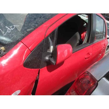 toyota yaris del año 2011